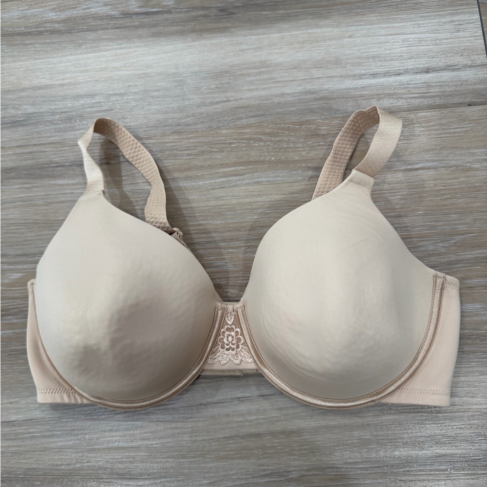 Vanity Fair Size 40D Cream Underwire Bra